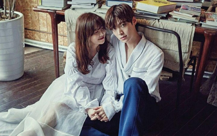 8 gợi ý diện đồ đơn sắc cực “hợp rơ” với chồng ảnh 6 muon dien do don sac ma “hop ro” voi chong, chi em dung bo qua 8 goi y nay! - 7