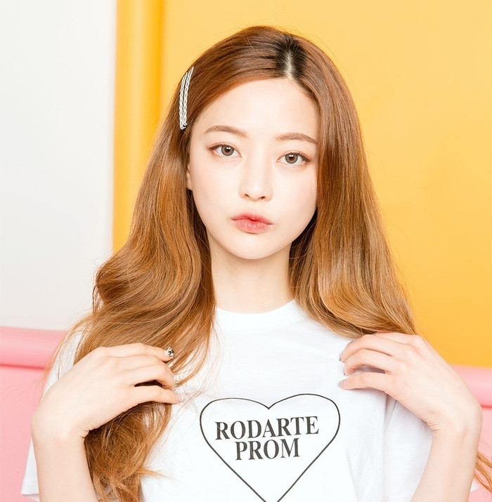 Loạt kiểu tóc đáng yêu, giúp bạn gái trẻ ra đến chục tuổi ảnh 1 Loạt kiểu tóc giúp bạn gái hack tuổi hiệu quả, trẻ trung bất chấp trong mắt mọi người