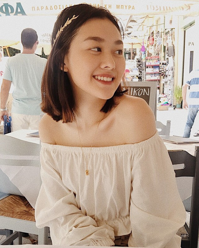 Nàng Á hậu được ví là bản sao của Hà Tăng: Style chỉ toàn màu đen - trắng nhưng sang chảnh như tiểu thư nhà trâm anh thế phiệt - Ảnh 1. Nàng Á hậu được ví là bản sao của Hà Tăng: Style chỉ toàn màu đen - trắng nhưng sang chảnh như tiểu thư nhà trâm anh thế phiệt - Ảnh 1.