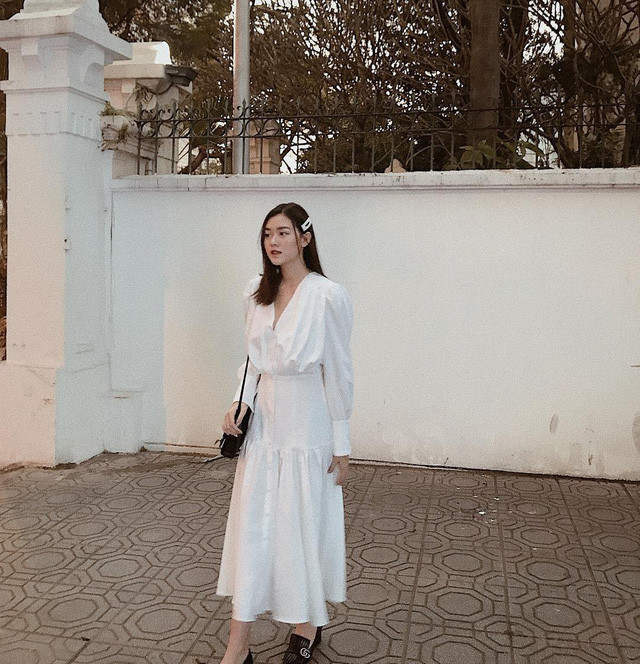 Nàng Á hậu được ví là bản sao của Hà Tăng: Style chỉ toàn màu đen - trắng nhưng sang chảnh như tiểu thư nhà trâm anh thế phiệt - Ảnh 5. Nàng Á hậu được ví là bản sao của Hà Tăng: Style chỉ toàn màu đen - trắng nhưng sang chảnh như tiểu thư nhà trâm anh thế phiệt - Ảnh 5.