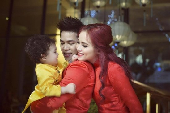 Hoa hậu Diễm Hương bóng gió ám chỉ hôn nhân không hạnh phúc?