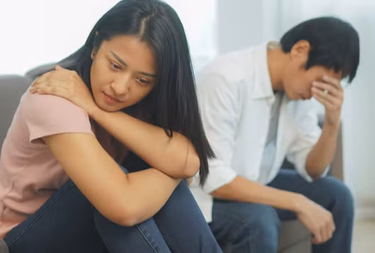 Phụ nữ trở nên im lặng khi họ không còn xem người đàn ông của mình là đối tác lý tưởng. (Ảnh: ITN).
