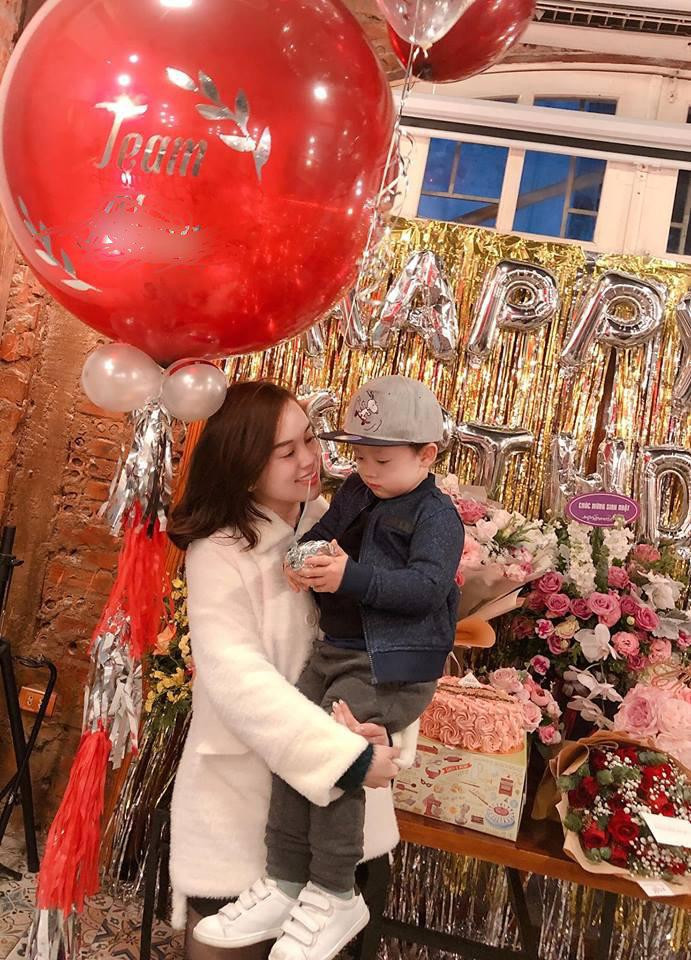 ly kute khoe anh sinh nhat nhung dan mang lai hot hoang khi nhin con trai - 3