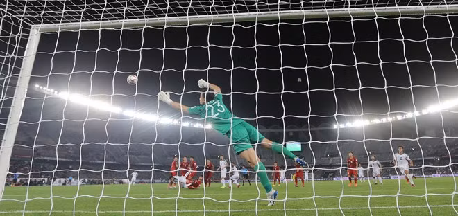 HLV Park Hang Seo chưa hài lòng về hàng phòng ngự tuyển Việt Nam ảnh 1