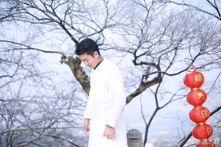 cuoc song than tien cua chang trai doc than 35