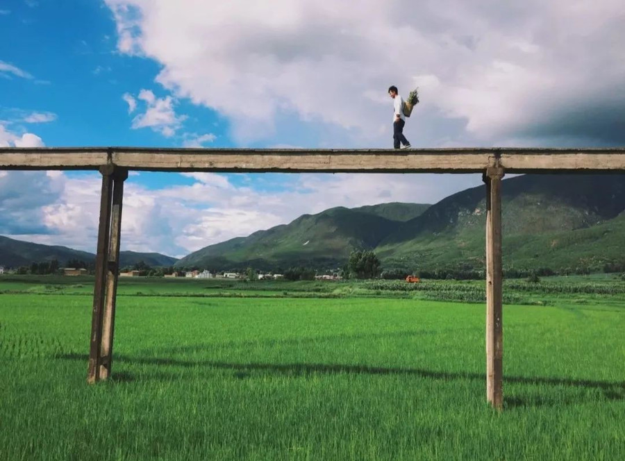 cuoc song than tien cua chang trai doc than 6 cuoc song than tien cua chang trai doc than 6