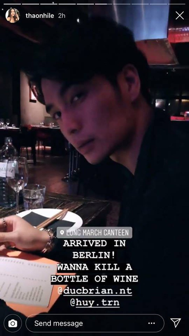 Tiệc năm mới của Rich Kid Việt: Hội em chồng Hà Tăng dẫn đầu về độ sang chảnh ảnh 16 Tiệc năm mới của Rich Kid Việt: Hội em chồng Hà Tăng dẫn đầu về độ sang chảnh ảnh 16