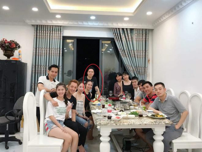 bat ngo truoc thiep cuoi gian di kho tin cua nam ca si le hieu - 4