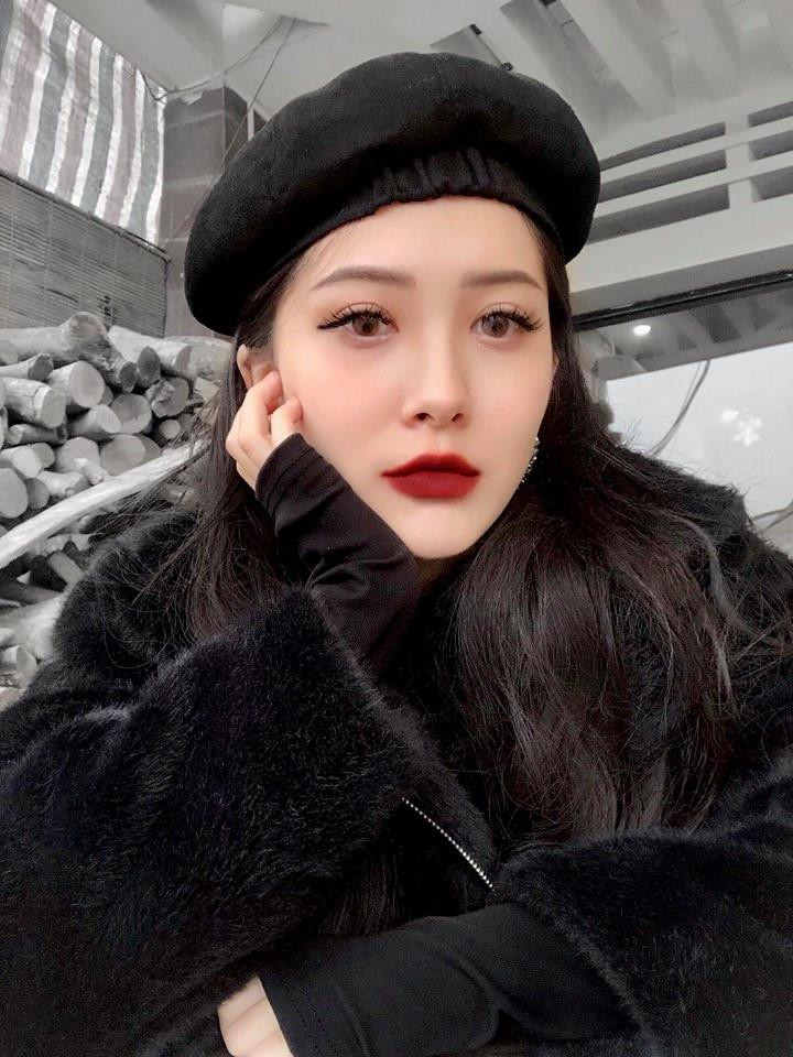 “Em gái mưa” của Hương Tràm gây sốt vì quá đẹp, đôi chân dài thẳng tắp dù chỉ cao 1m56 ảnh 3 "em gai mua" cua huong tram gay sot vi qua dep, doi chan dai thang tap du chi co 1m56 - 3