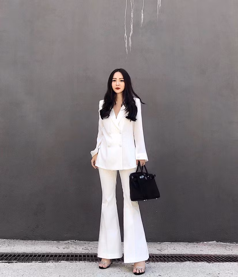 "em gai mua" cua huong tram gay sot vi qua dep, doi chan dai thang tap du chi co 1m56 - 8