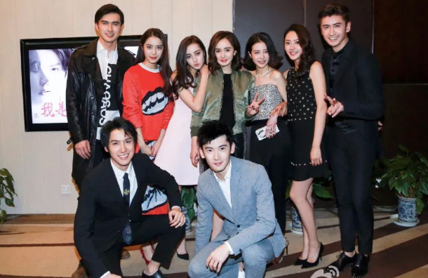 Ngôi sao - Mỹ nhân Tân Cương Địch Lệ Nhiệt Ba không đẹp lung linh như mọi người vẫn tưởng (Hình 3).