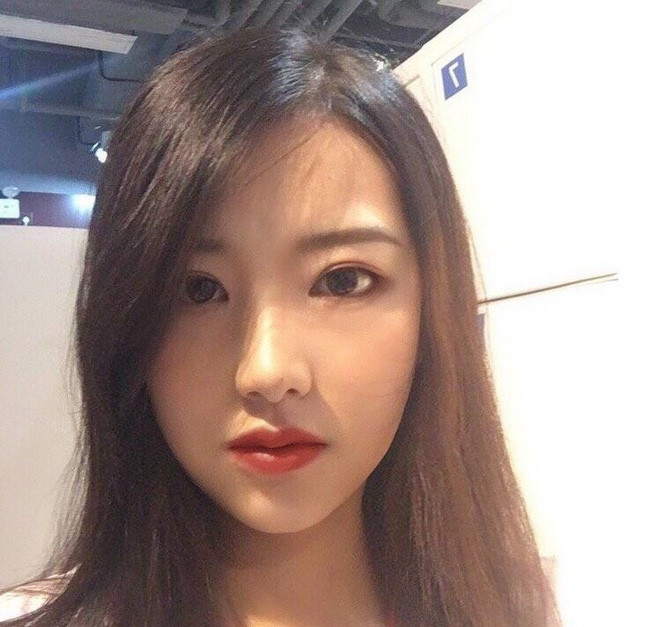 Chùm ảnh trước và sau khi photoshop khiến con trai đồng loạt ngả mũ vì quá vi diệu - Ảnh 15. Chùm ảnh trước và sau khi photoshop khiến con trai đồng loạt ngả mũ vì quá vi diệu - Ảnh 15.