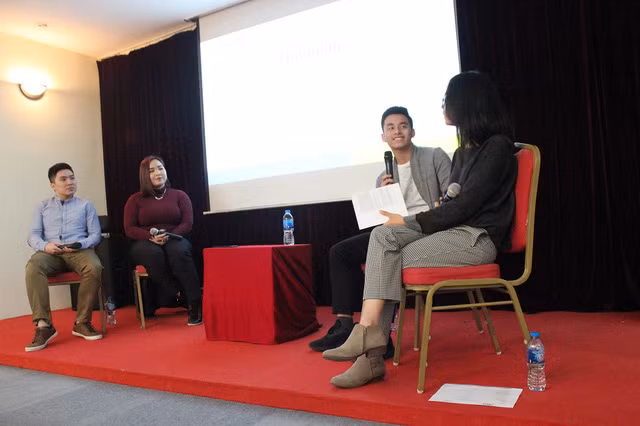 Các diễn giả trong buổi tọa đàm.