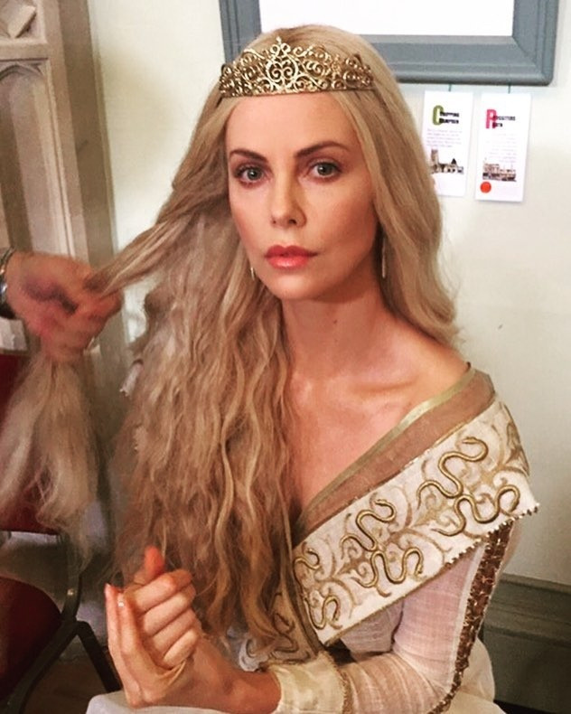 Tại sao nhiều cô nàng thông minh và xinh đẹp vẫn độc thân lâu như vậy?