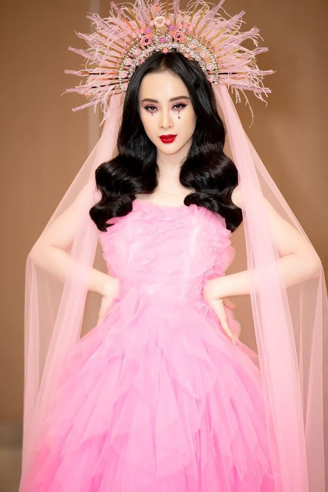 Hóa Nữ thần mặt trời, Angela Phương Trinh vẫn lép vế bởi người này ảnh 5 Hóa Nữ thần mặt trời, Angela Phương Trinh vẫn lép vế bởi người này ảnh 5