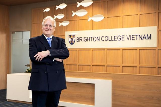 Thầy Matthew - Tổng Hiệu trưởng sáng lập của Brighton College Vietnam.