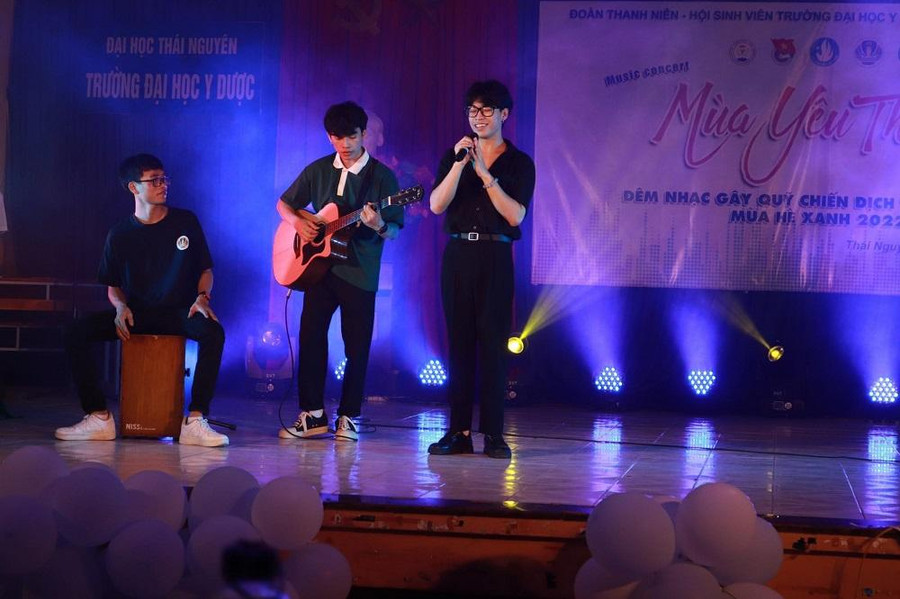 Chương trình đã mang đến thông điệp về sự sẻ chia, yêu thương, tinh thần xung kích của tuổi trẻ trường Đại học Y - Dược (ĐH Thái Nguyên).