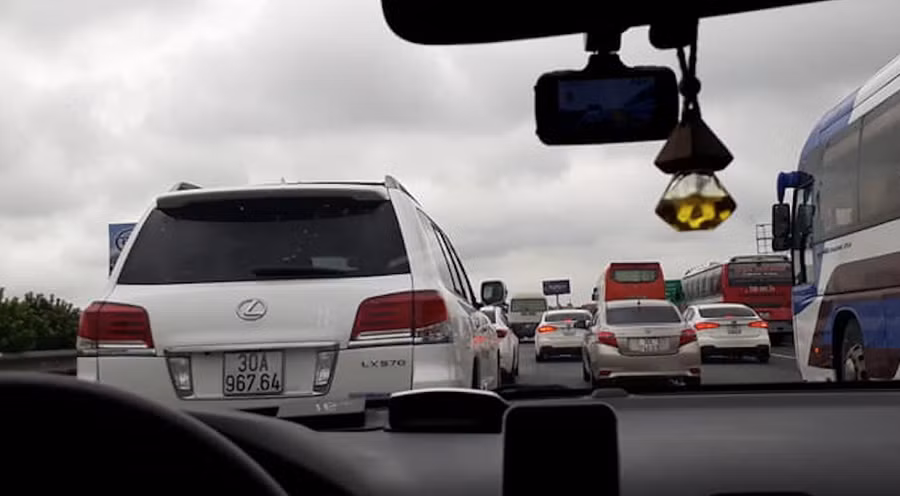 Tin nhanh - Người dân trở lại Hà Nội sau kỳ nghỉ lễ 2/9, cửa ngõ Thủ đô ùn tắc kéo dài (Hình 2).