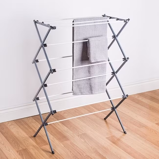 Áo của bạn co lại trong khi giặt? Dùng cách này quần áo lại đẹp như mới mua