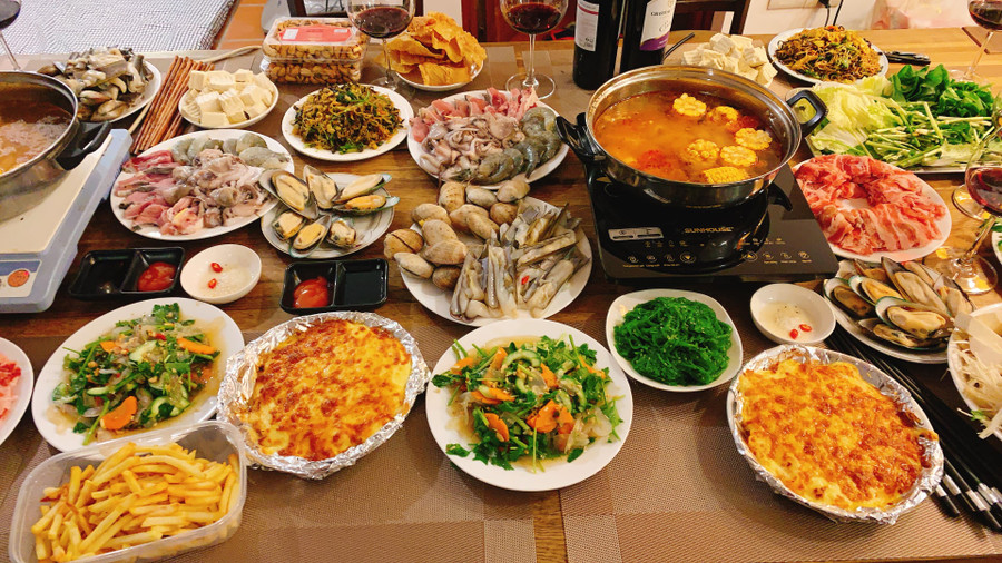 Lẩu hải sản. Lẩu hải sản.