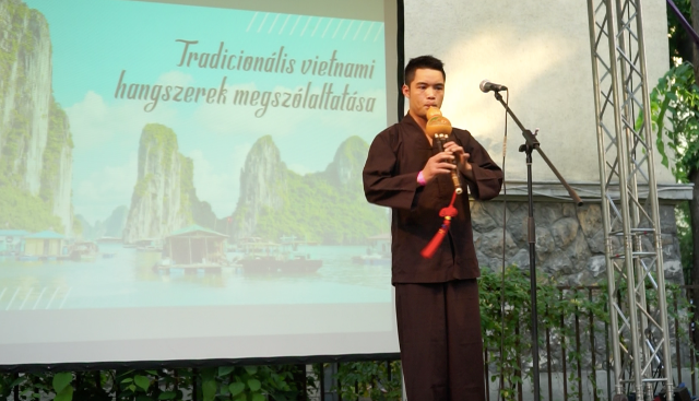 Tiết mục sáo bầu