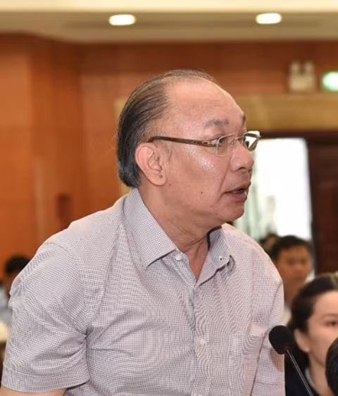 Trung tướng Lê Đông Phong- Giám đốc Công an TPHCM thông tin, trao đổi ý kiến