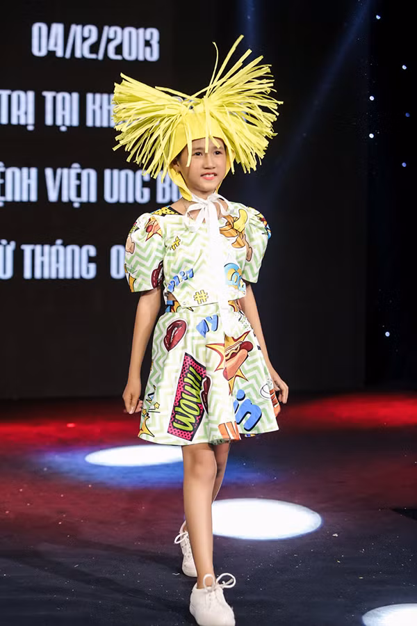 Chương trình không chỉ chạm đến cảm xúc của khán giả thông qua âm nhạc mà còn mang lại nhiều cảm xúc với màn trình diễn thời trang của dàn mẫu nhí.