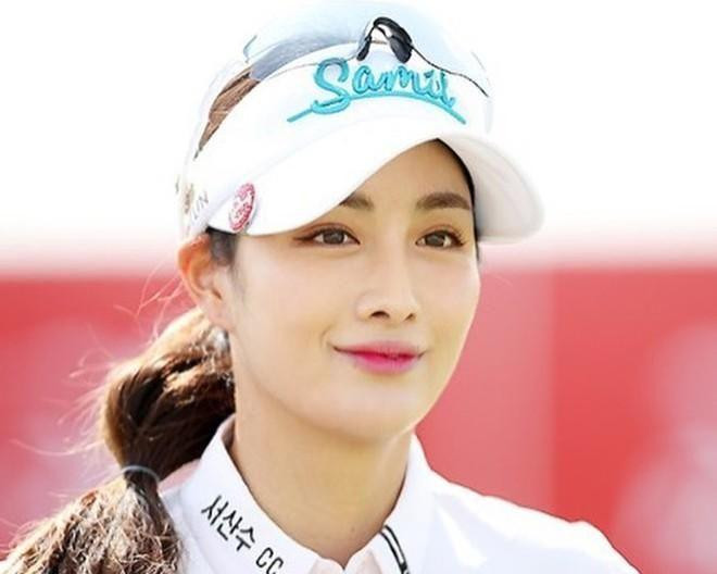 Nhan sắc nóng bỏng của nữ golf thủ 'nghi' ngoại tình với Bi Rain