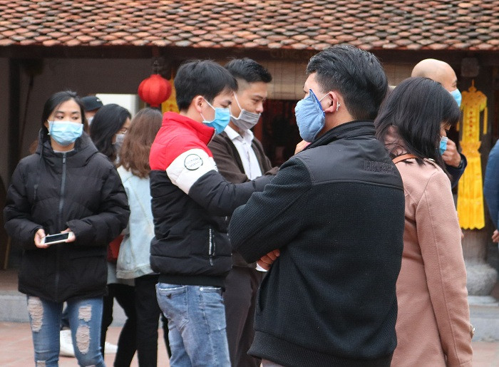 Từ lâu mảnh đất Nam Định đã nổi tiếng bởi phiên chợ Viềng với những phong tục văn hóa tín ngưỡng đậm nét của cư dân Việt ở miền Bắc. Không những thế, do chợ chỉ họp vào đêm mùng 7, ngày mùng 8 tháng Giêng âm lịch tại hai huyện Vụ Bản và Nam Trực, nên rất nhiều du khách không ngại vượt đường xa để về dự phiên chợ xuân mỗi năm chỉ họp duy nhất một lần. Từ lâu mảnh đất Nam Định đã nổi tiếng bởi phiên chợ Viềng với những phong tục văn hóa tín ngưỡng đậm nét của cư dân Việt ở miền Bắc. Không những thế, do chợ chỉ họp vào đêm mùng 7, ngày mùng 8 tháng Giêng âm lịch tại hai huyện Vụ Bản và Nam Trực, nên rất nhiều du khách không ngại vượt đường xa để về dự phiên chợ xuân mỗi năm chỉ họp duy nhất một lần.