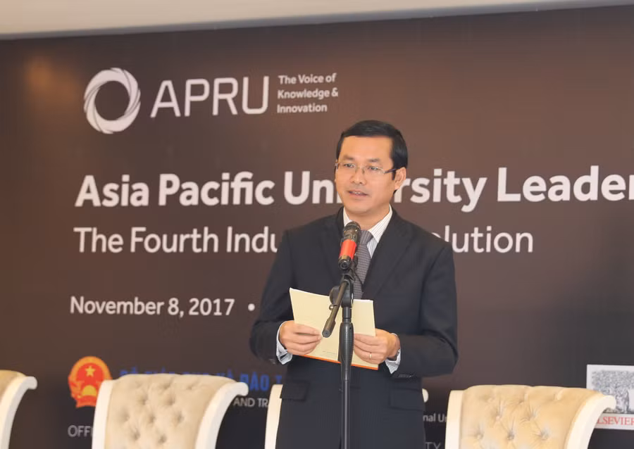 PGS.TS Nguyễn Văn Phúc - Thứ trưởng Bộ GD&ĐT phát biểu khai mạc Diễn đàn.