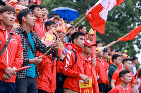 Tuy được sự cổ vũ nhiệt tình của khán giả nhà, nhưng đội chủ nhà Bách khoa vẫn để ĐH Huế cầm hòa với tỷ số 1-1