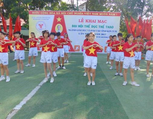 Tiết mục văn nghệ trong lễ khai mạc