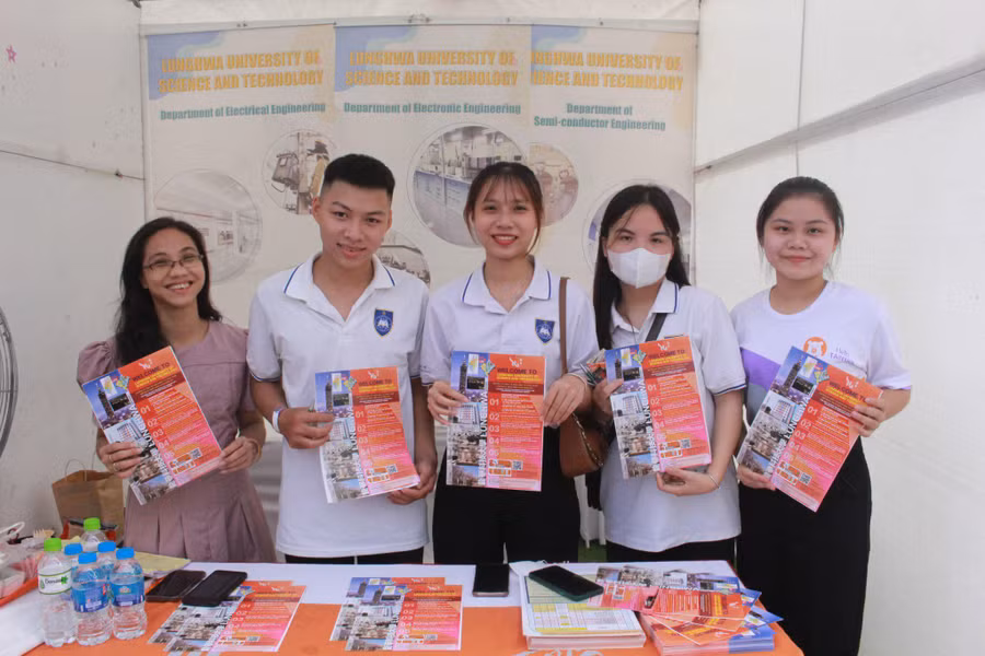 Những năm gần đây, hàng năm có khoảng 6.000 - 8.000 thí sinh 15 tỉnh vùng Trung du và miền núi phía Bắc trúng tuyển vào Đại học Thái Nguyên.