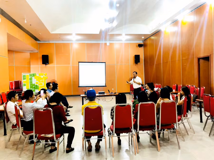 Các học viên tham gia hội thảo được trang bị kiến thức về bình đẳng giới trong các lĩnh vực quản lý, hành chính công, y tế, giáo dục, kinh tế.