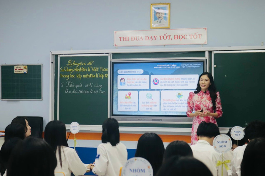 Để dạy tốt môn Địa lí đòi hỏi giáo viên phải có nhiều sáng tạo.