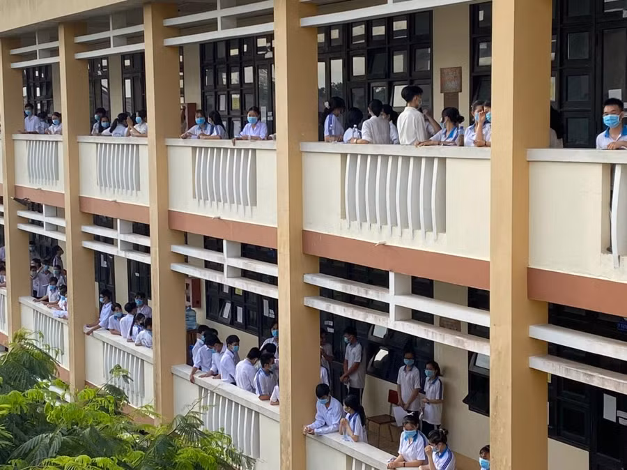 Sáng 7/7, thí sinh thi tốt nghiệp THPT năm 2022 môn đầu tiên ảnh 36