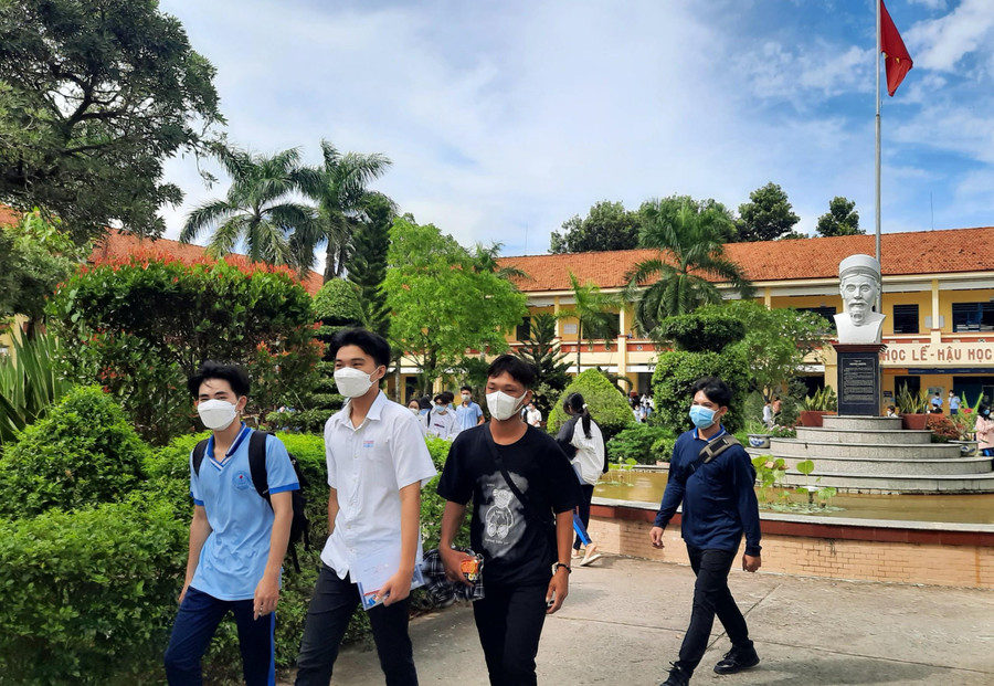 Niềm vui thí sinh khi làm được bài. Niềm vui thí sinh khi làm được bài.