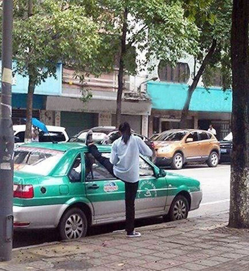 Giờ sao, có chở đi không thì bảo.