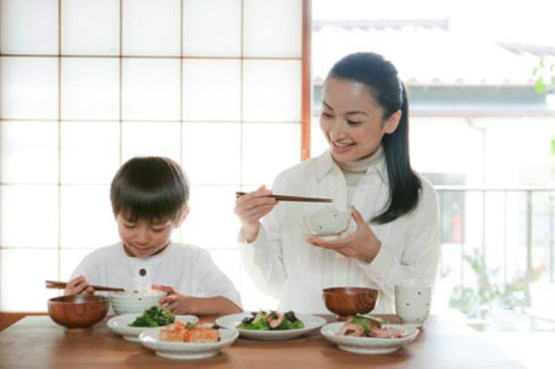 5 kiểu ăn sáng khiến con…học dốt 1 5 kiểu ăn sáng khiến con…học dốt 1