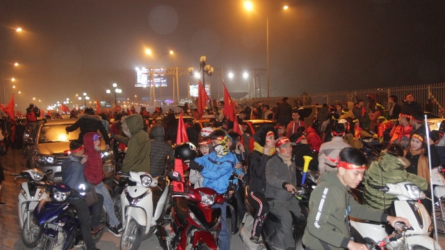 . Các ngả đường xung quanh sân bay Vinh tắc nghẽn