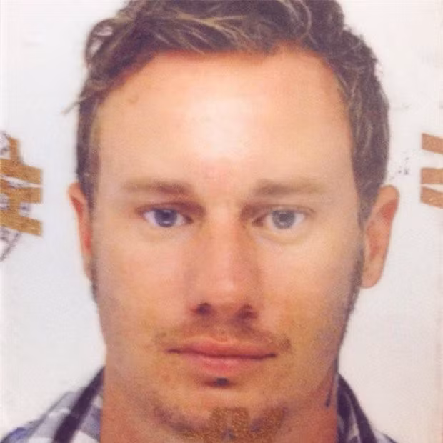 Nghiện phẫu thuật thẩm mỹ, anh chàng bơm môi căng phồng tới hơn 20 lần để nhìn giống... Marilyn Monroe - Ảnh 1.