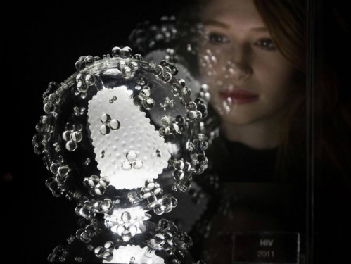 Ảnh:Independent. vacxin-hiv-thu-nghiem-chua-khoi-hoan-toan-cho-5-benh-nhan