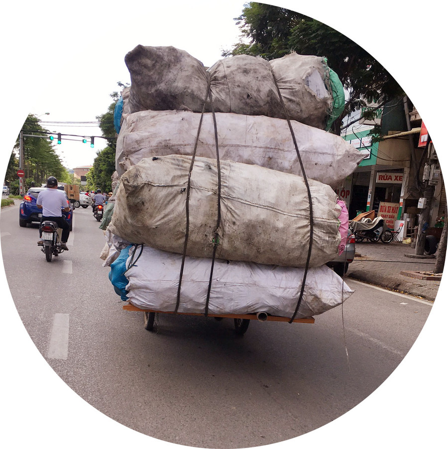 Lớn như một chiếc ô tô tải