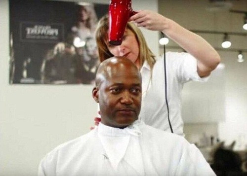 Mục đích của việc cô ấy làm là gì? Mục đích của việc cô ấy làm là gì?