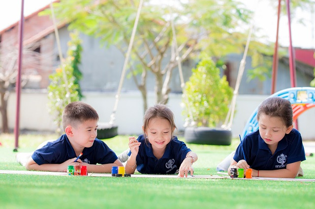 Học sinh Trường Quốc tế Song ngữ Học viện Anh Quốc UK Academy (UKA) trong một hoạt động ngoại khóa