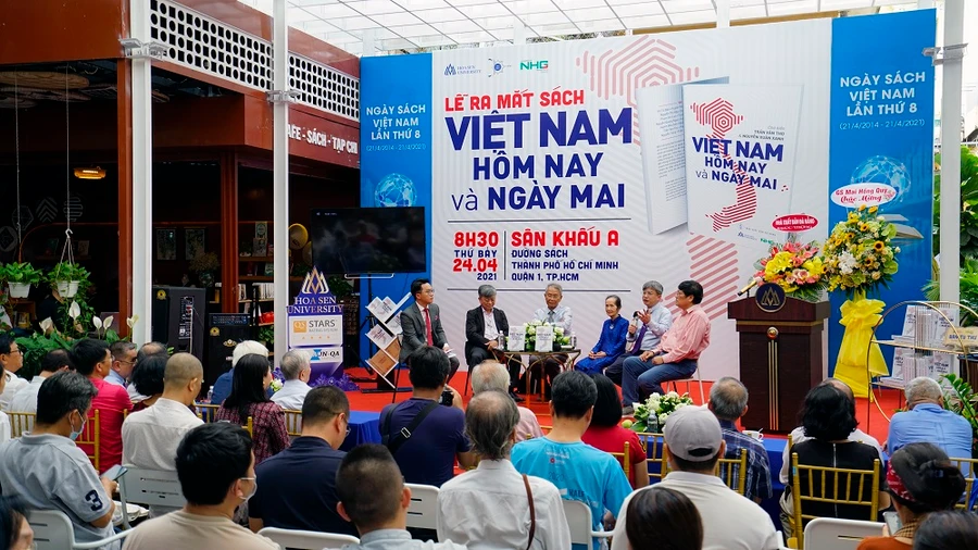 Buổi lễ ra mắt quyển sách “Việt Nam hôm nay và ngày mai”