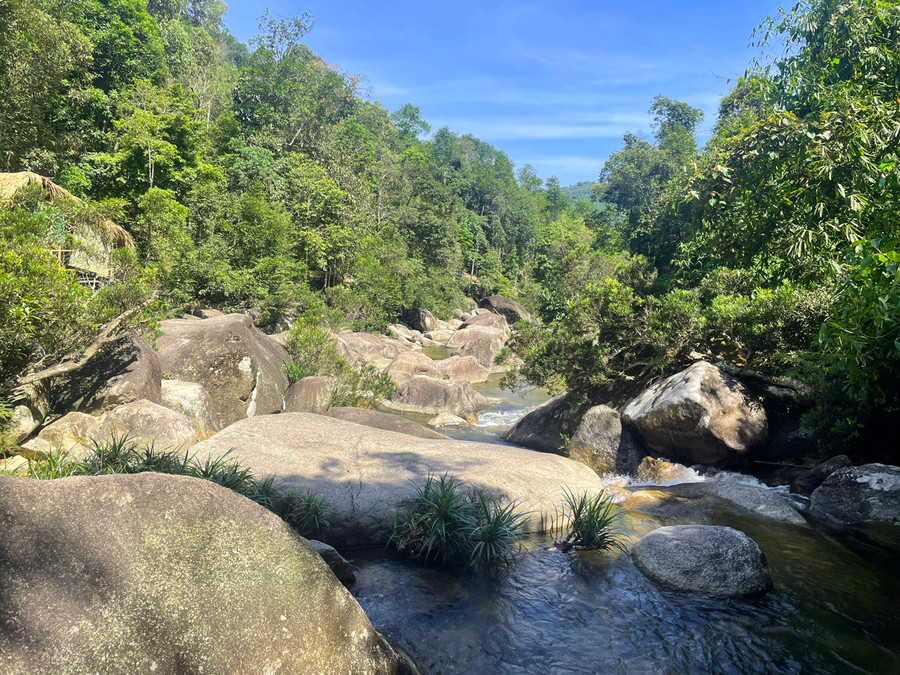 Nơi đây vẫn giữ được vẻ đẹp nguyên sơ. Ảnh: LT.