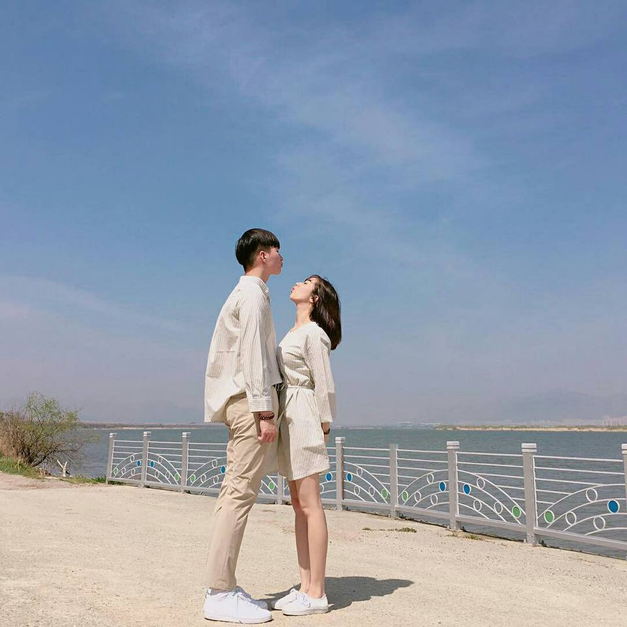 Bộ ảnh "nghìn nơi một tư thế" của cặp đôi "mét 6 - mét 8" ảnh 4 Bộ ảnh "nghìn nơi một tư thế" của cặp đôi "mét 6 - mét 8" ảnh 4