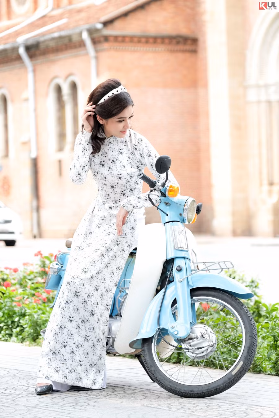 Bất ngờ với hình ảnh tiểu thư xưa của Á hậu Thùy Dung ảnh 8