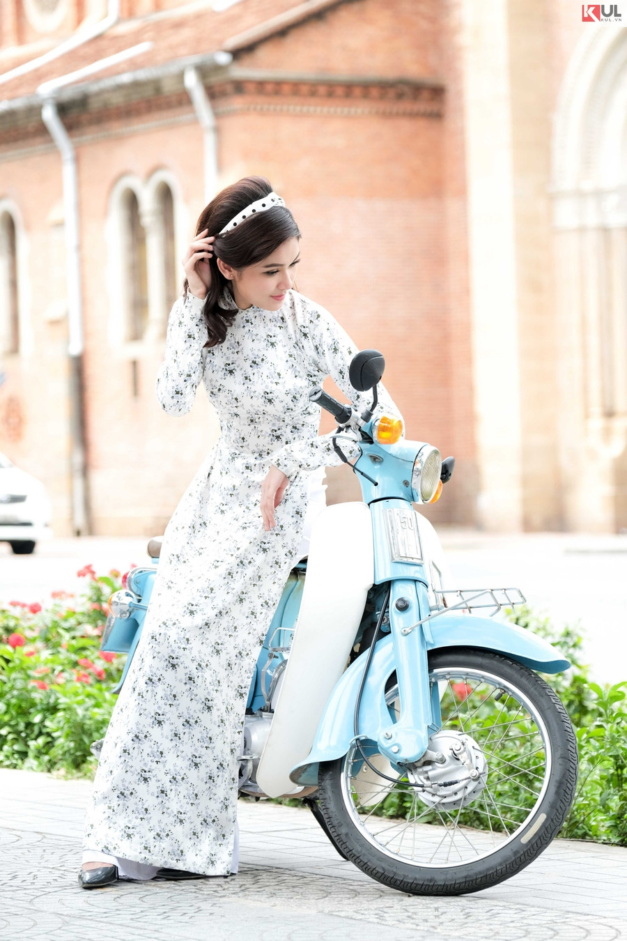 Bất ngờ với hình ảnh tiểu thư xưa của Á hậu Thùy Dung ảnh 8 Bất ngờ với hình ảnh tiểu thư xưa của Á hậu Thùy Dung ảnh 8